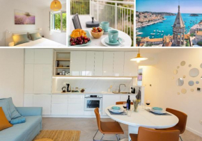 JesLiving Hvar - 2 Bedroom Elegant Apartment with Sea View in Historic Center of Hvar Town